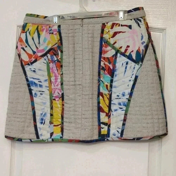 💥HOST PICK🔥BCBG  Skirt - Picture 2 of 12